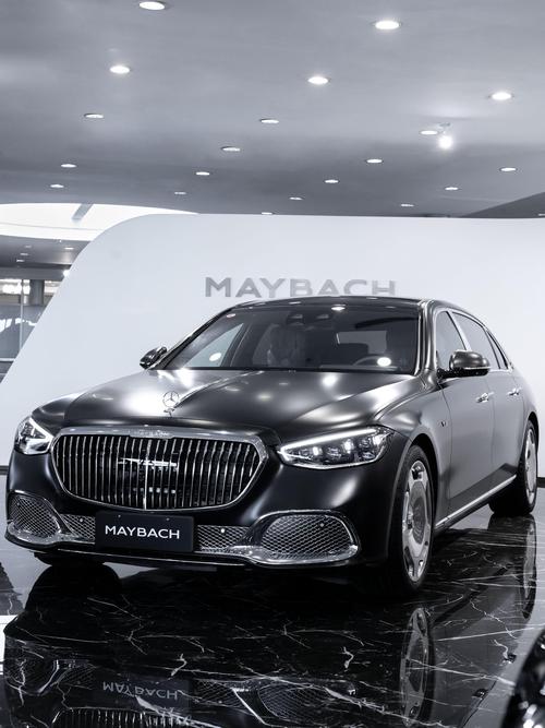 成都246岚图汽车的售后服务让用户无忧出行，迈巴赫未来的豪华车趋势